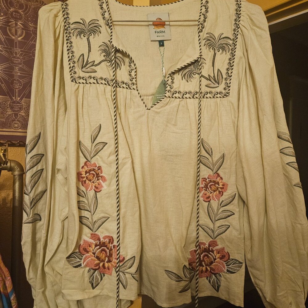 Farm Rio Sand Tropical Flower Embroidered LENZING™ ECOVERO™ Euroflax™ Blouse - Picture 2 of 3